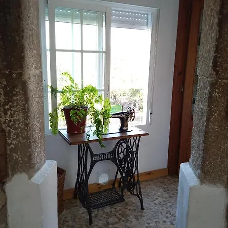 Casa Miraxures Con Vistas A La Sierra Del Xures * Ourense
